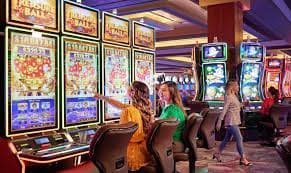 Filipino user browsing allwin live casino on a smartphone using mobile data in Metro Manila
